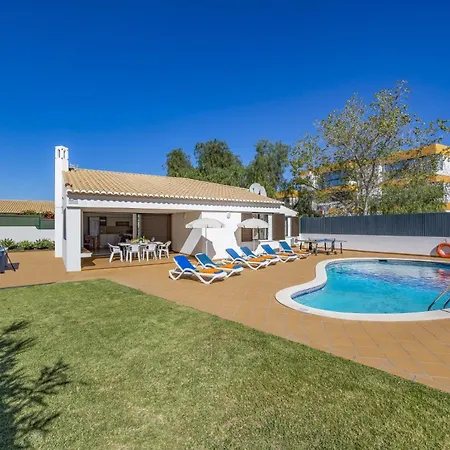 Buganvillea By Albufeira
