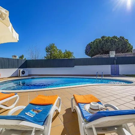 Villa Buganvillea By