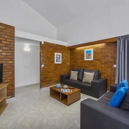 Buganvillea By Villa *